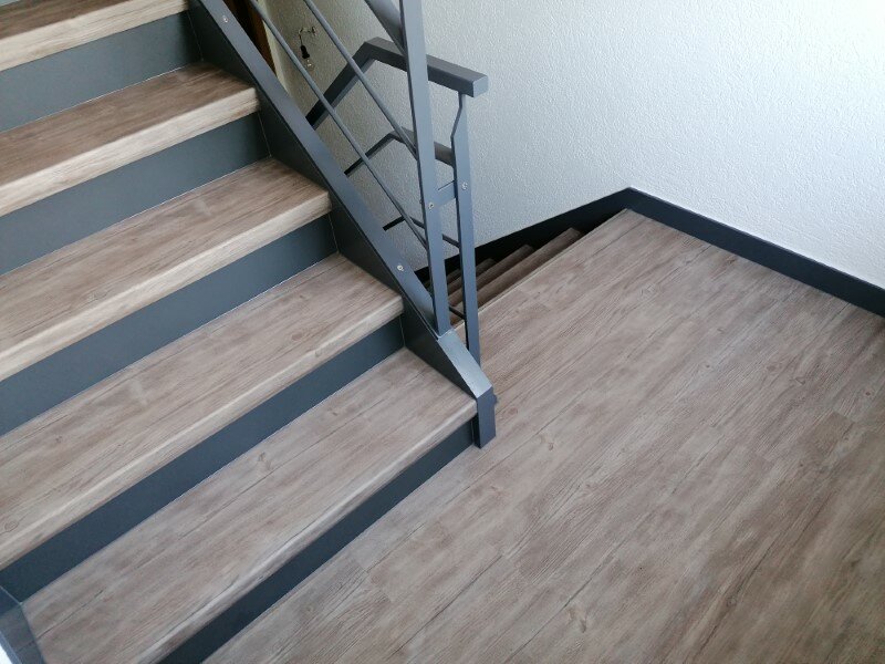 Treppe mit Vinyl-Line Kerneiche